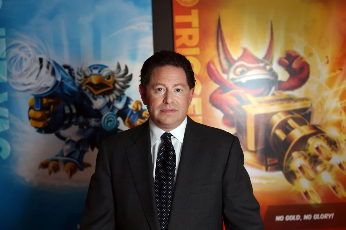 鮑比·科蒂克 (Bobby Kotick) 聲稱，在實現動視暴雪歧視目標之前，他將領取最低工資